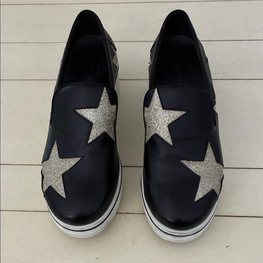 Stella McCartney Navy leather wedge sneakers. Size 38